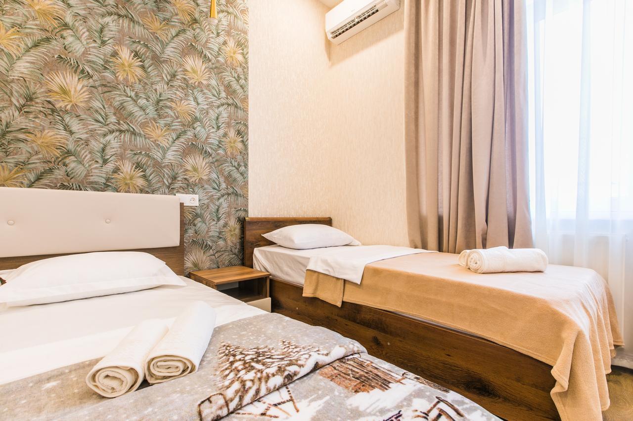 Sweet Home 6 Vip At Rustaveli Avenue Tbilisi Exterior photo