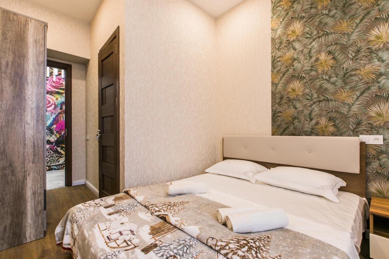 Sweet Home 6 Vip At Rustaveli Avenue Tbilisi Exterior photo